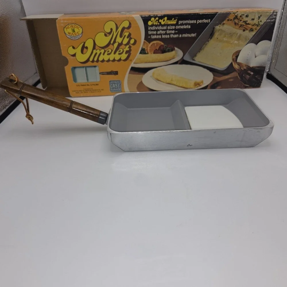 Vintage Nordic Ware Mr Omelet Pan Heavy Cast Aluminum Non-Stick with Box USA